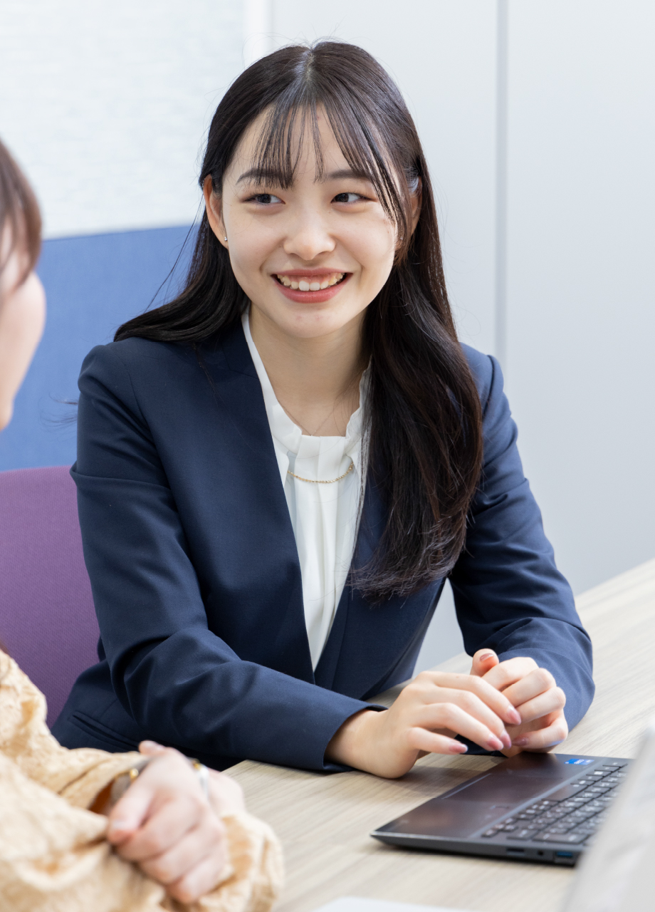 仲間やスタッフとの良好な関係が仕事をスムーズに